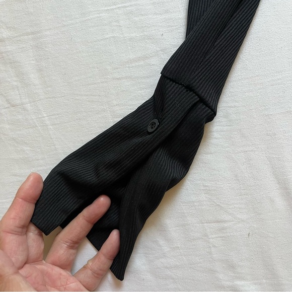 DE BASE black rib knit popover long sleeve bodysuit - Picture 2 of 5